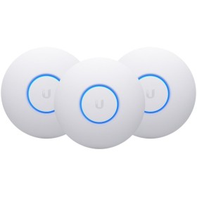 UBIQUITI nanoHD 3 pack WiFi 5 6 spatial streams 140 m² (1,500 ft²) coverage 200+ connected devices Powered using PoE* GbE uplink